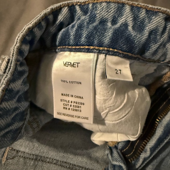 High Rise Distressed Blue Jeans - Picture 5 of 6